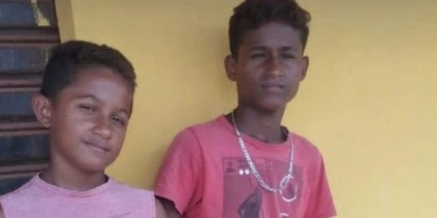 Policiais encontraram os corpos dos irmãos no último sábado (26).