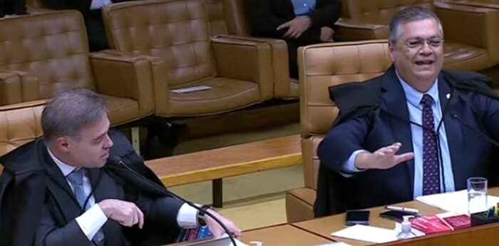 os ministros Flávio Dino e André Mendonça discordaram sobre a linha tênue entre a mera crítica e a ofensa.