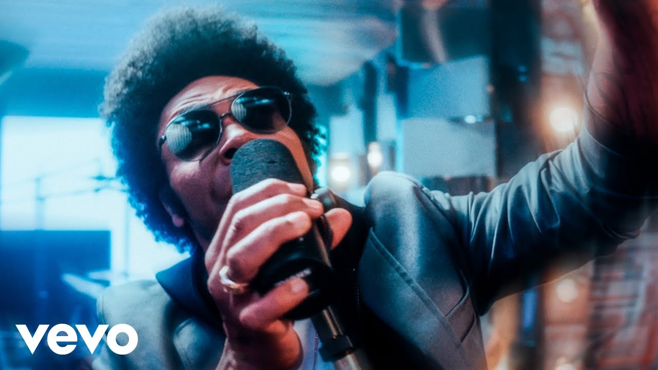 O cantor Thalles Roberto, vencedor do Grammy Latino 2024, acaba de lançar a faixa “Poderoso”, mais uma amostra de seu aguardado projeto “Avenida do Arrependimento”.