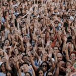 Número de evangélicos bate recorde e já representa 1 em cada 4 brasileiros, revela IBGE