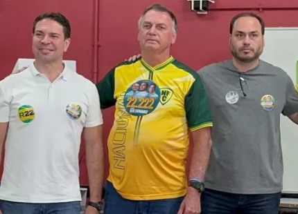 PF conclui “Abin Paralela” e indicia Bolsonaro, Ramagem e Carlos