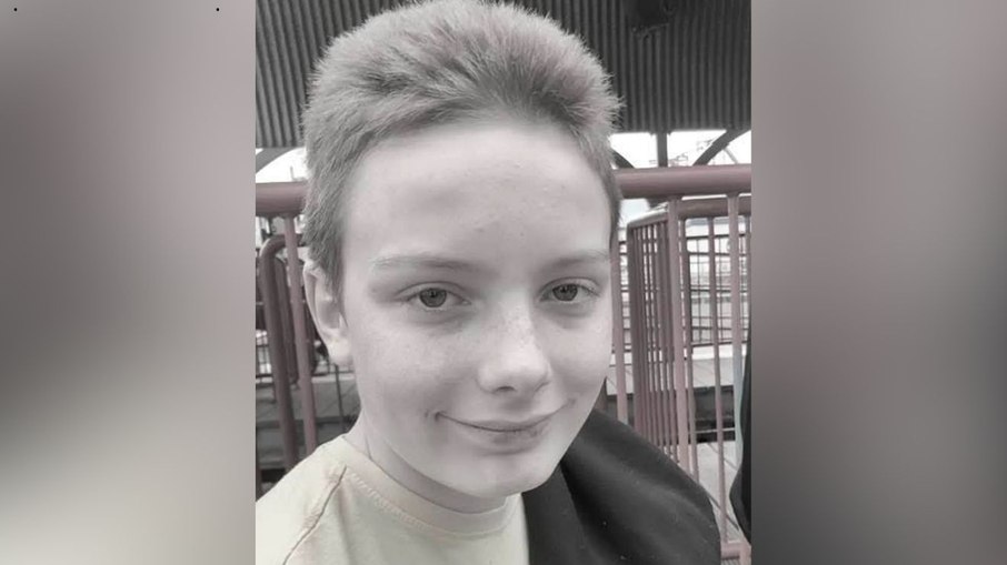 Um menino de 12 anos morreu após participar do “desafio do apagão”, popularizado no TikTok.