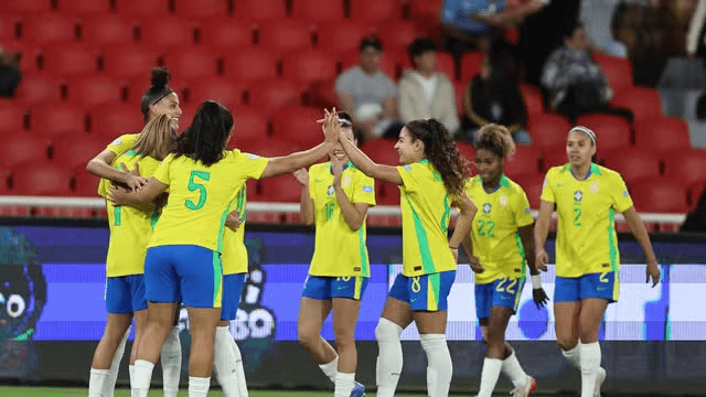 Goleada põe seleção feminina na final da Copa América e na Olimpíada