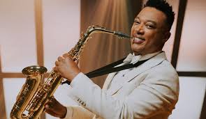 Marquinhos Gomes celebra nova fase e legado no gospel