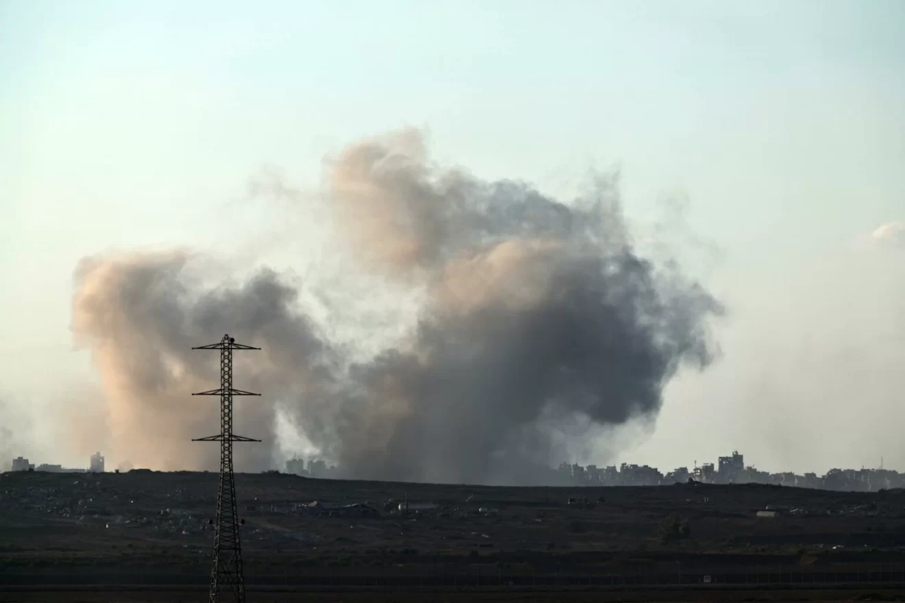 Israel avança sobre Gaza em operação para derrotar o Hamas