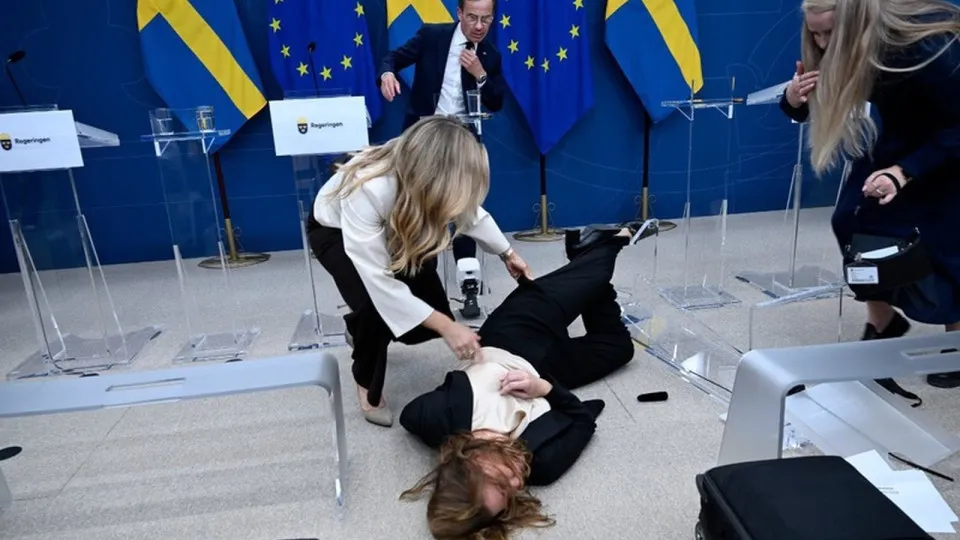 uécia: ministra da Saúde passa mal e desmaia durante posse