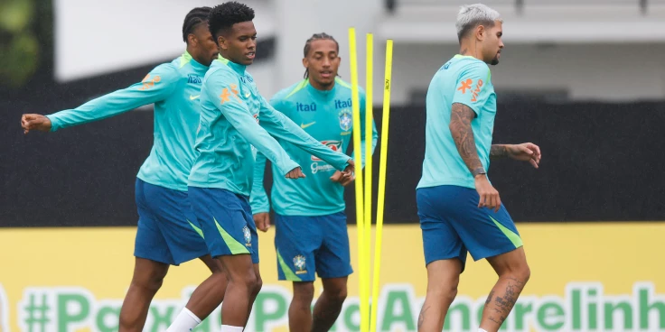 Seleção Brasileira inicia preparação para enfrentar o Chile no Maracanã