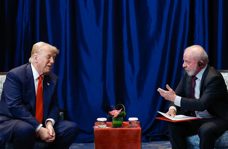 Imprensa estrangeira repercute encontro entre Lula e Trump