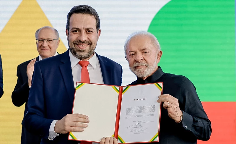 Boulos toma posse como ministro da Secretaria-Geral