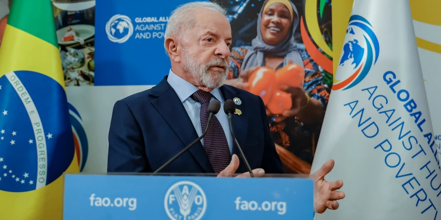 Lula diz que fome não é problema econômico, mas político