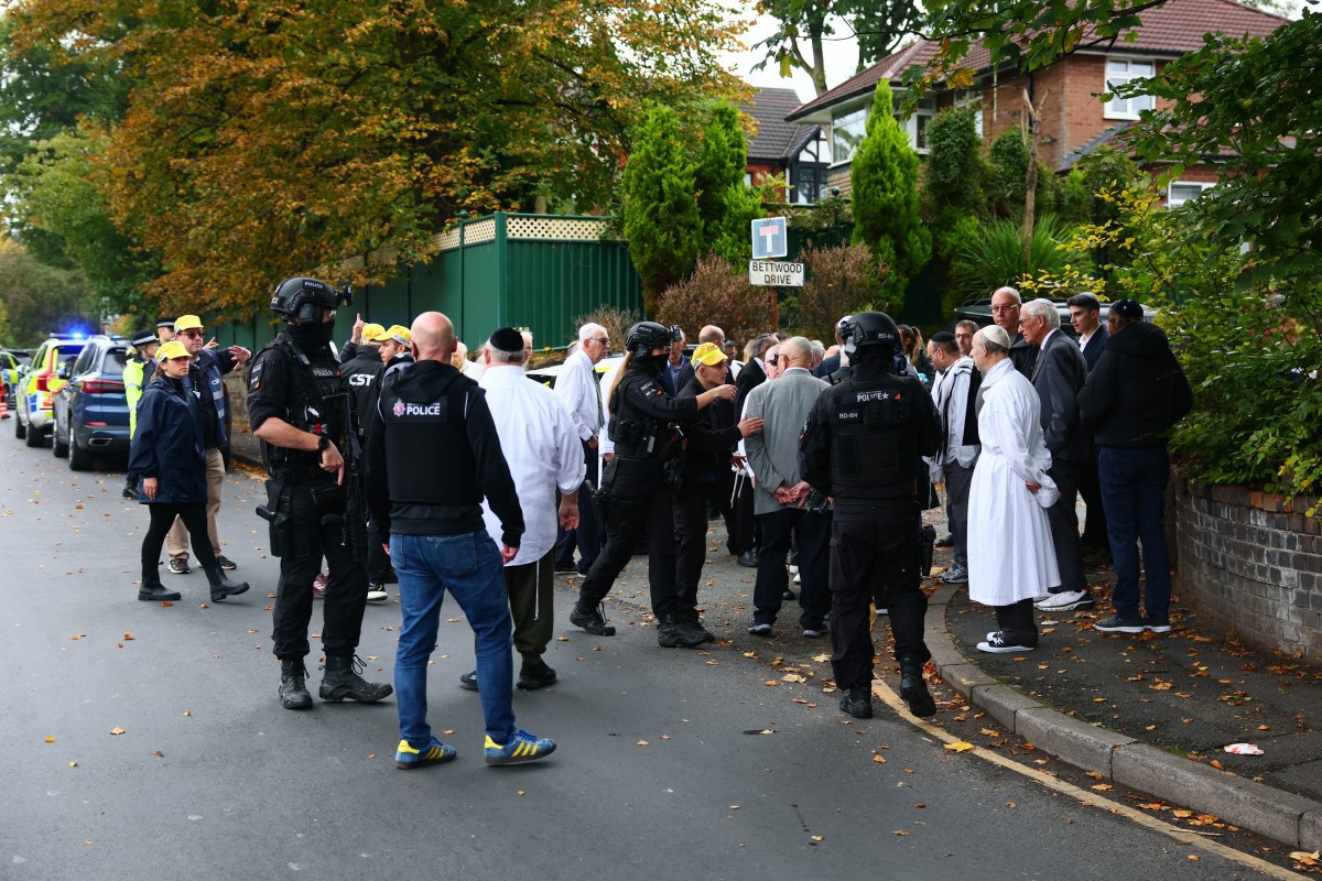 Ataque perto de sinagoga na Inglaterra deixa quatro feridos