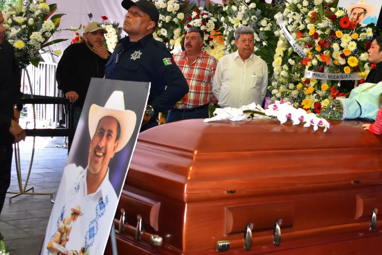 Prefeito mexicano é assassinado durante evento do Dia dos Mortos
