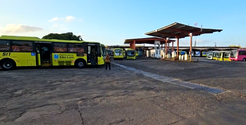 Empresas que não pagarem podem parar nos próximos dias, diz presidente do Sindicato dos Rodoviários