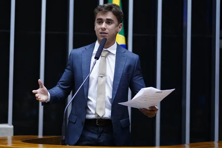 Nikolas Ferreira é condenado por ter chamado trans de “homem”
