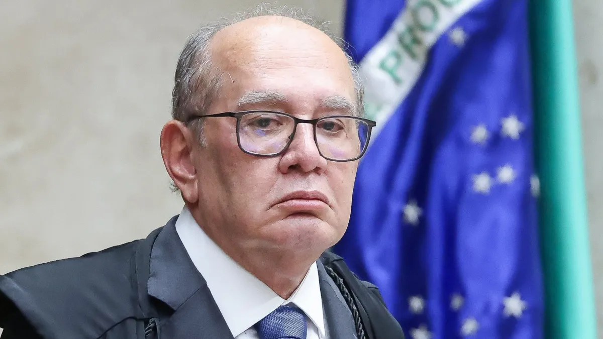 Gilmar determina que apenas PGR pode pedir impeachment de ministros do STF