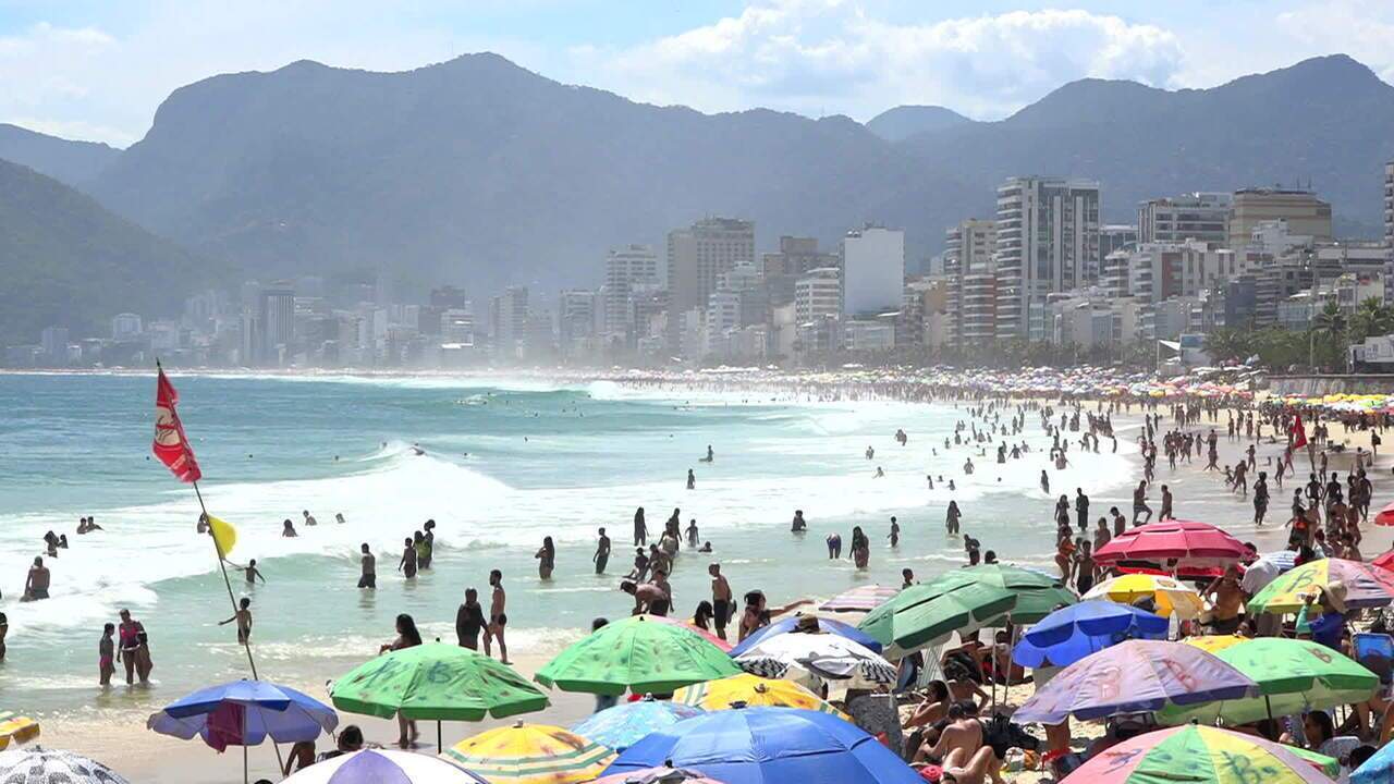 Rio: Calor leva quase mil pessoas a hospitais em 48 horas
