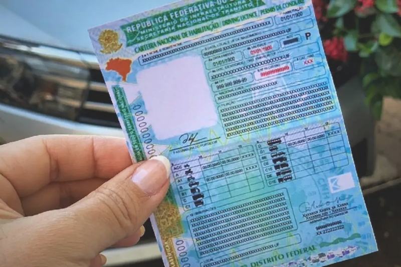 Contran retira obrigatoriedade de autoescola para obter CNH