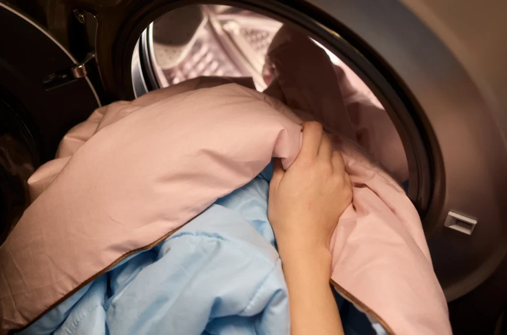 Conheça a forma correta de lavar edredons e cobertores na máquina de lavar sem estragar