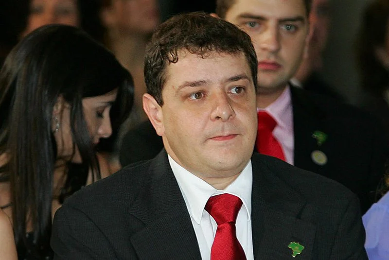 CPMI do INSS protocola convocação de filho de Lula, senador e alvos da PF