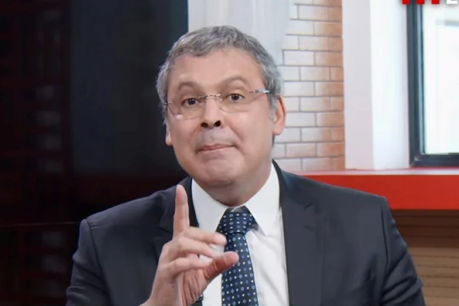 Líder do PT quer interromper caminhada de Nikolas