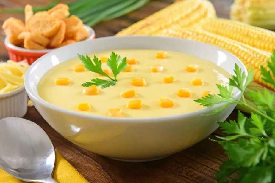 Aprenda a fazer em casa: creme de milho saboroso