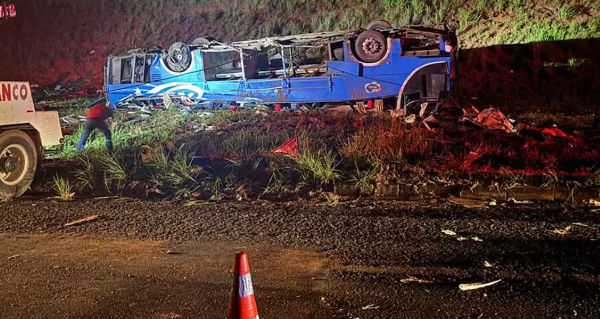 Polícia Civil e MPT apuram possíveis irregularidades trabalhistas em acidente com ônibus na BR-153