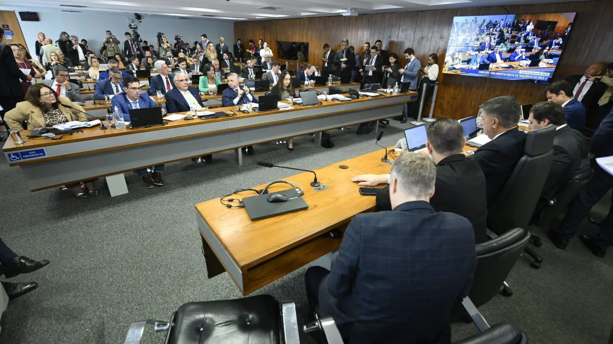 CPMI do INSS ganha fôlego com Lulinha, mas oposição tem impasse com prorrogação