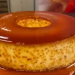 Pudim gelado fácil que conquista na primeira colherada