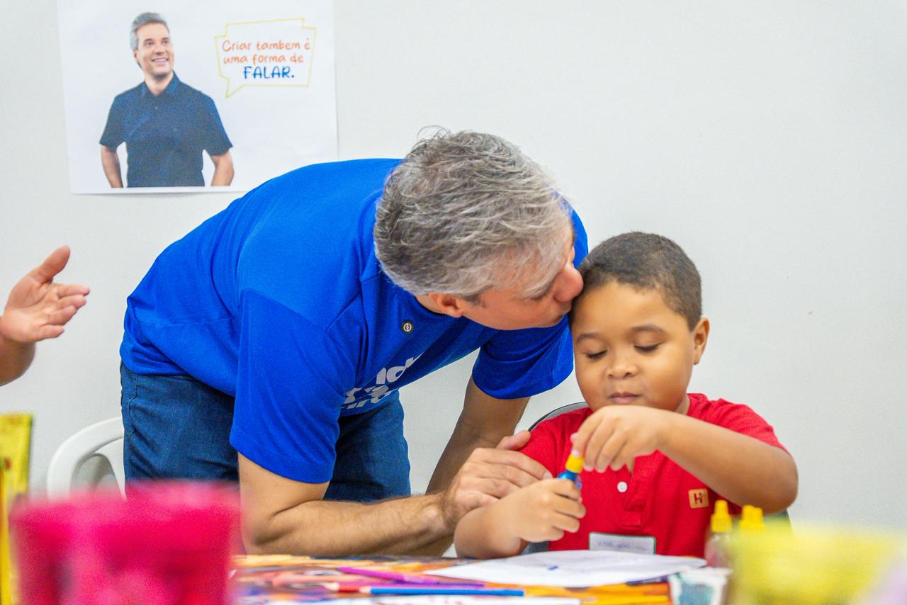 Neto Evangelista lidera mutirão de diagnóstico do autismo e leva acolhimento a famílias após longa espera