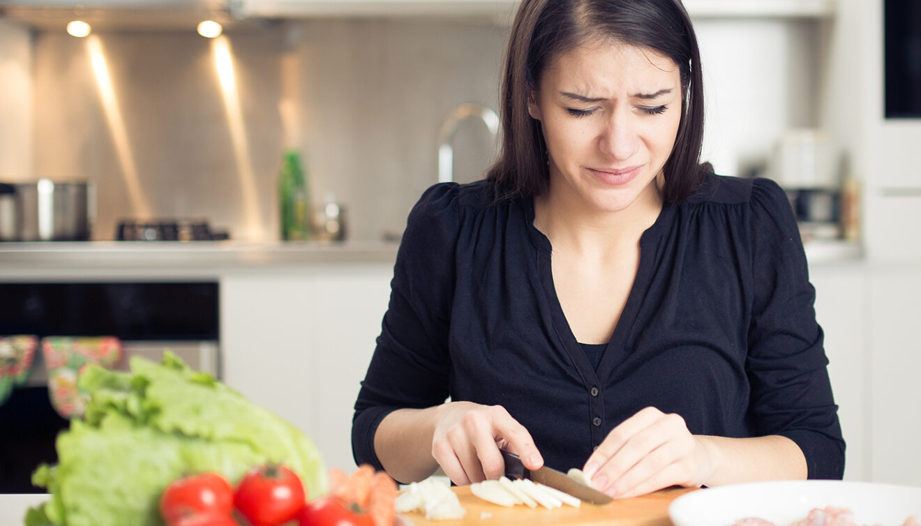 Dicas para cortar cebola sem chorar