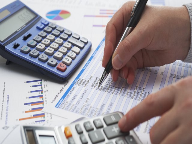 Quase 70% dos brasileiros estão endividados, diz pesquisa