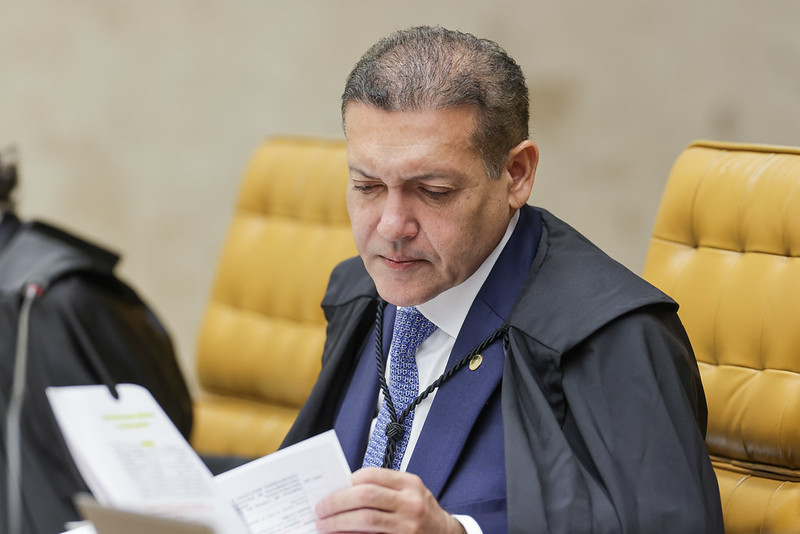 Kassio pede manifestação da PGR sobre revisão criminal de Bolsonaro