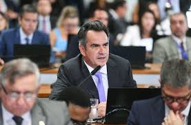 Nunca recebi nenhum valor ilícito, diz Ciro Nogueira após operação da PF