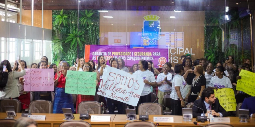 TJMA suspende lei que vetava mulheres trans em banheiros femininos
