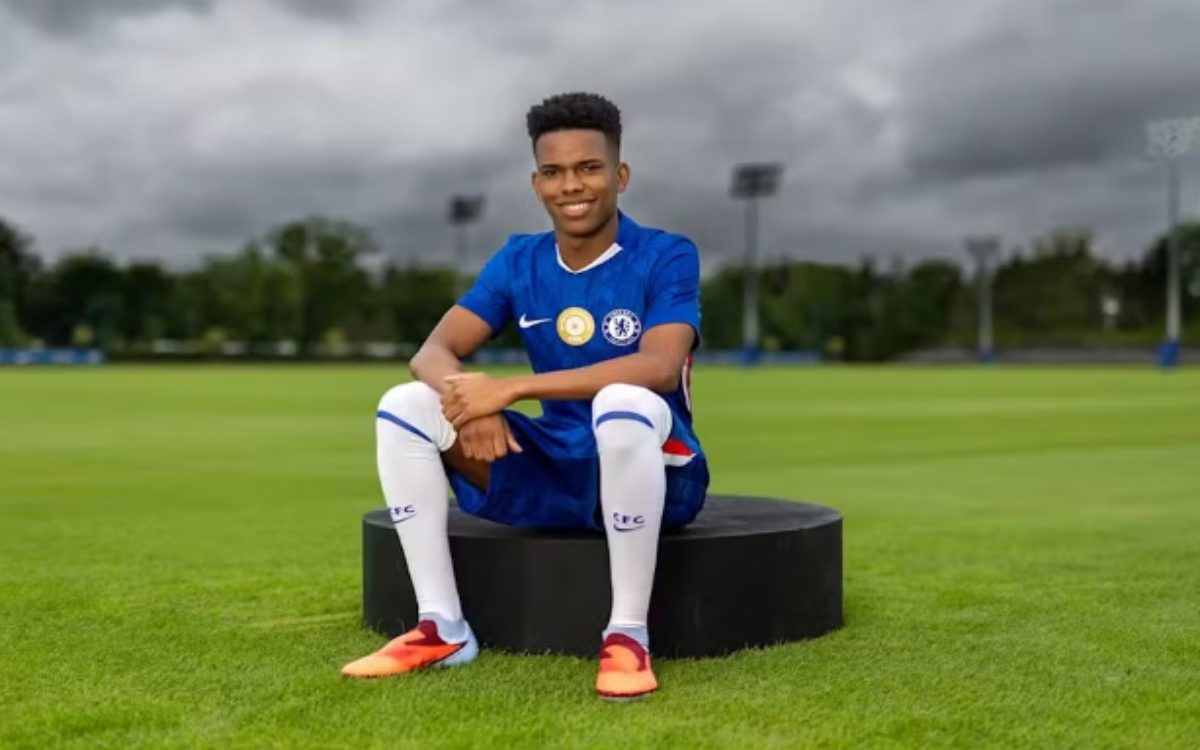 Estêvão Willian atribui recuperação de lesão à ação de Deus