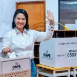 Keiko Fujimori é eleita presidente do Peru após apuração apertada