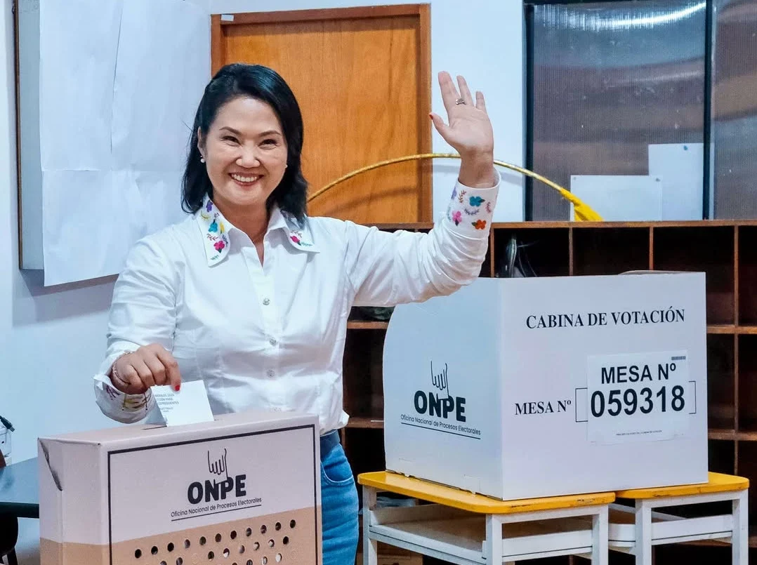 Keiko Fujimori é eleita presidente do Peru após apuração apertada