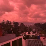 Céu vermelho em Caracas após terremotos chama atenção: “Apocalíptico”