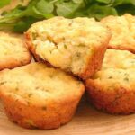 Muffin de batata com queijo e bacon