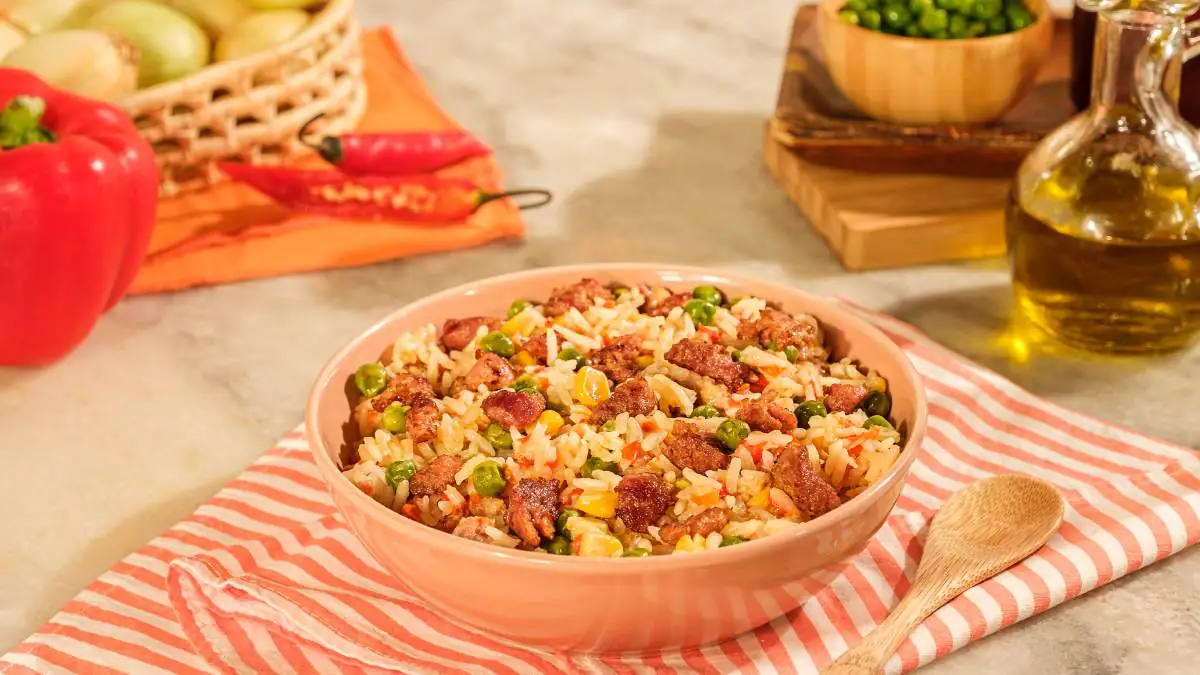 Arroz tropeiro de ervilha