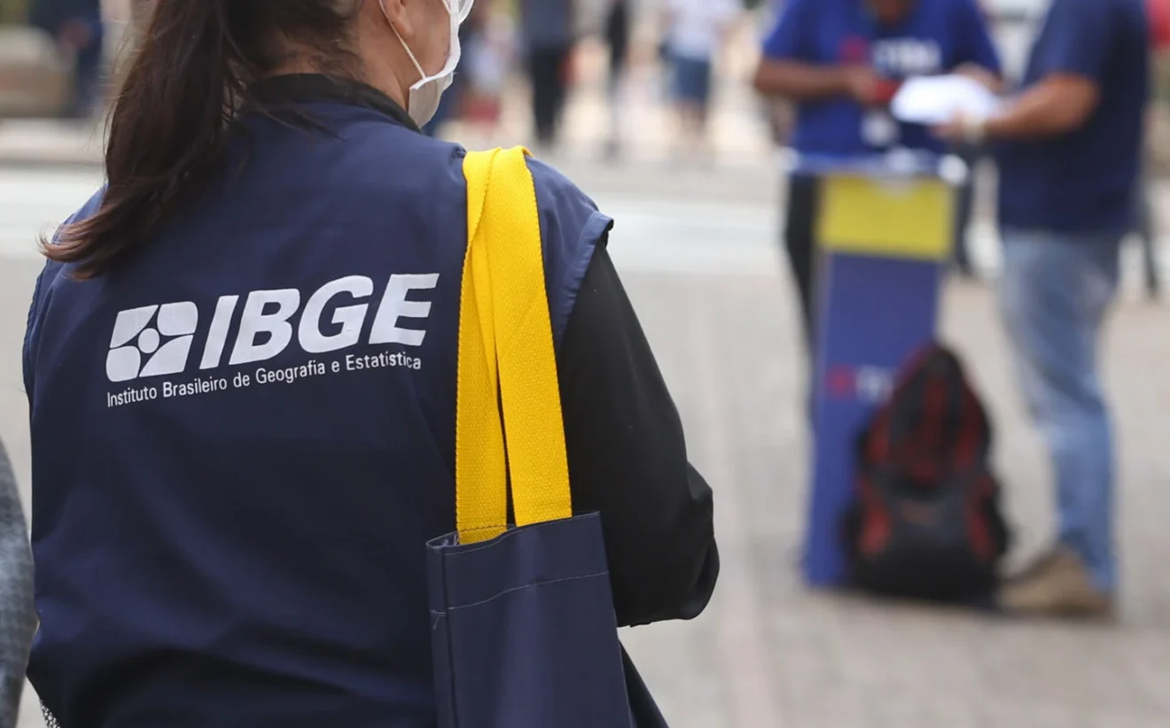 Concurso do IBGE: inscrições para mais de 8 mil vagas terminam nesta quarta-feira (1º)