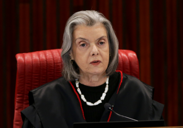 Cármen Lúcia é eleita presidente da Primeira Turma do STF