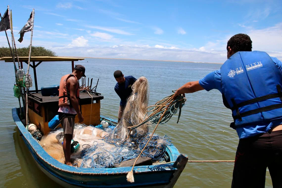 Pescadores iniciam cadastro para ação coletiva de indenização por derramamento de óleo em 2019 no MA