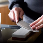 Dicas para afiar facas em casa de forma prática