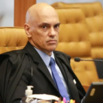 Folha pede renúncia de Moraes do cargo de ministro do Supremo