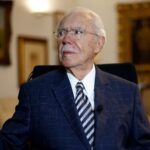 Ex-presidente José Sarney recebe alta após quadro de pneumonia