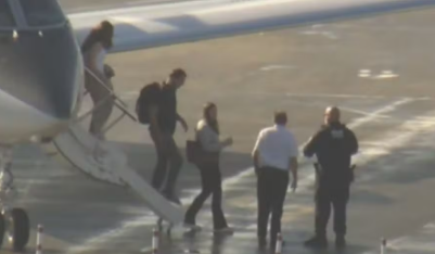 Flávio Bolsonaro chega a Miami após fuga do Brasil