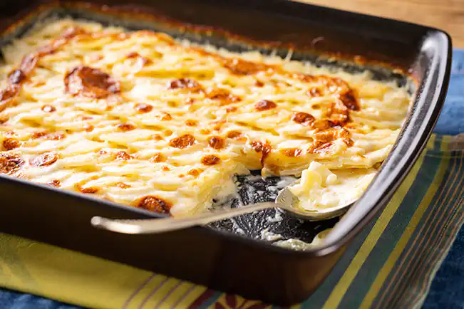 Batata gratinada com camada especial