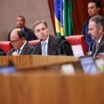 TSE proíbe posts que vinculam Flávio a fake news de Nossa Senhora