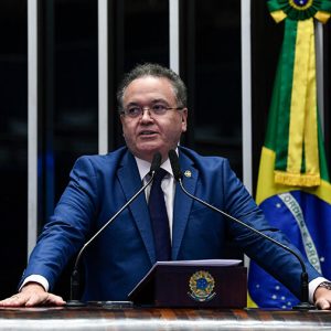 Plenário do Senado Federal durante sessão deliberativa ordinária semipresencial. Ordem do dia.

Na pauta, a PEC da Transição (PEC 32/2022) e projetos de recomposição salarial de servidores.

Em discurso, à tribuna, senador Roberto Rocha (PTB-MA)

Foto: Roque de Sá/Agência Senado